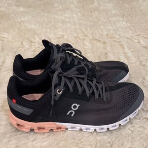ON Women Cloudflow Rock/Rose size 9 EUC *like new*